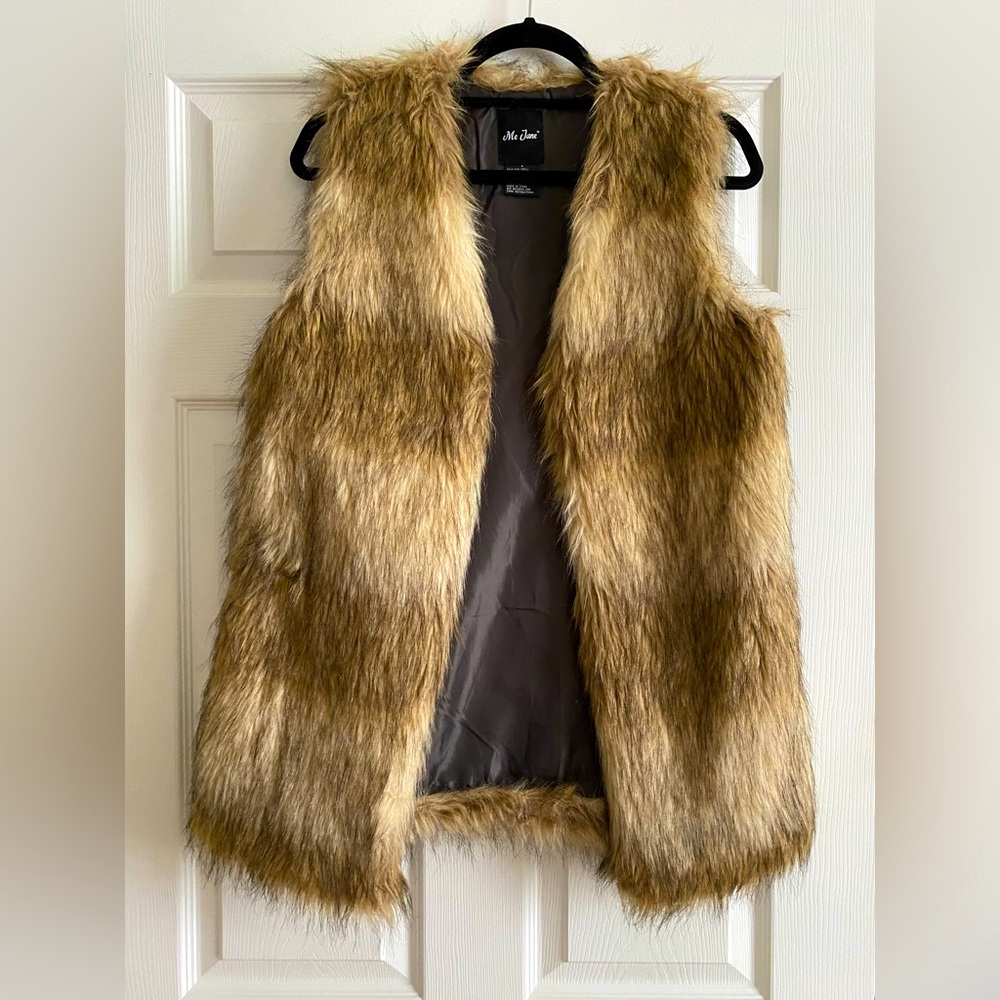 Faux Fur Vest - L
